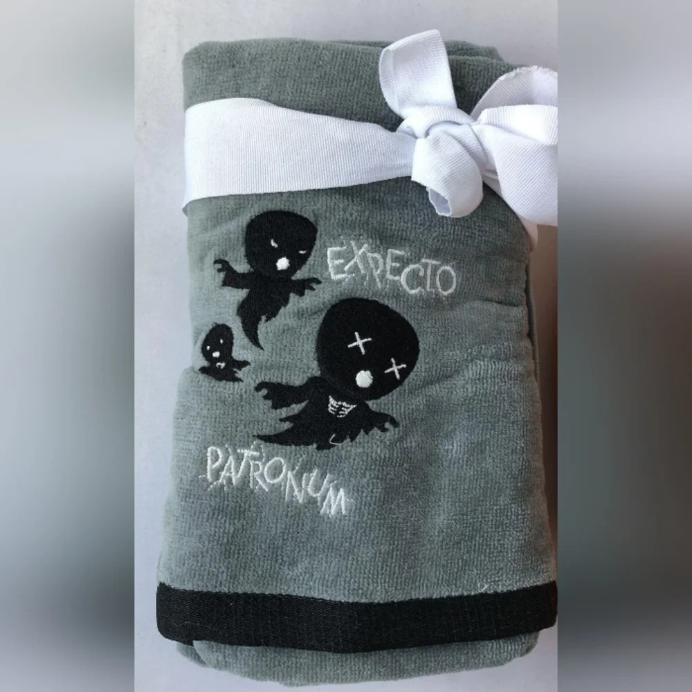 Disney Harry Potter Halloween Set of 2 Grey Hand Towels EXPECTO PATRONUM…